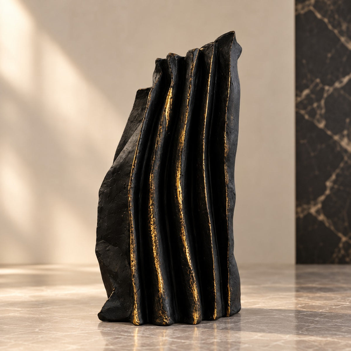 Modern Abstract Resin Sculpture D32 Black & Gold Artistic Decor Piece