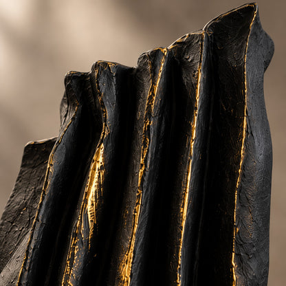 Modern Abstract Resin Sculpture D32 Black & Gold Artistic Decor Piece