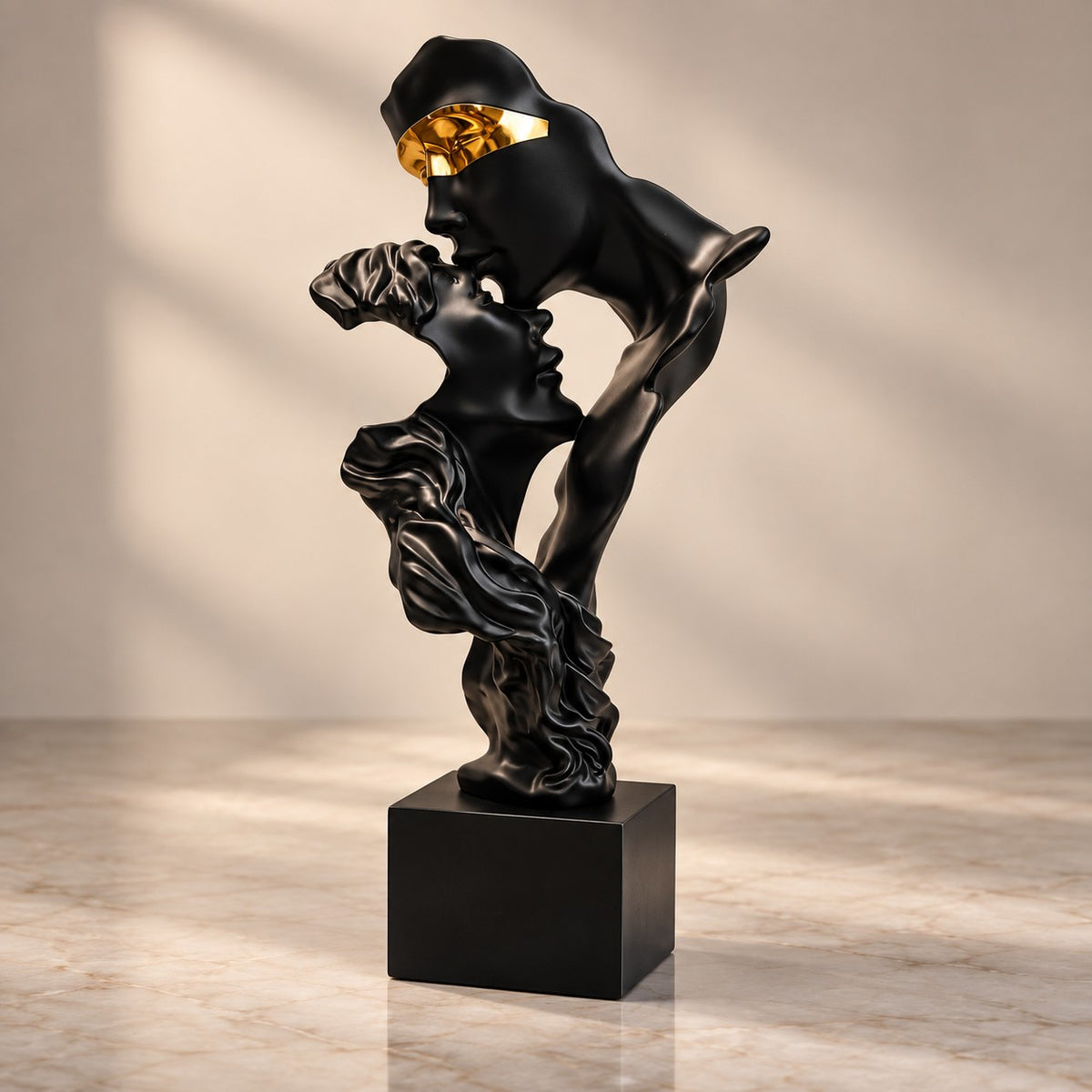 Black & Gold Couple Sculpture D23 | Artistic Resin Home Decor Showpiece
