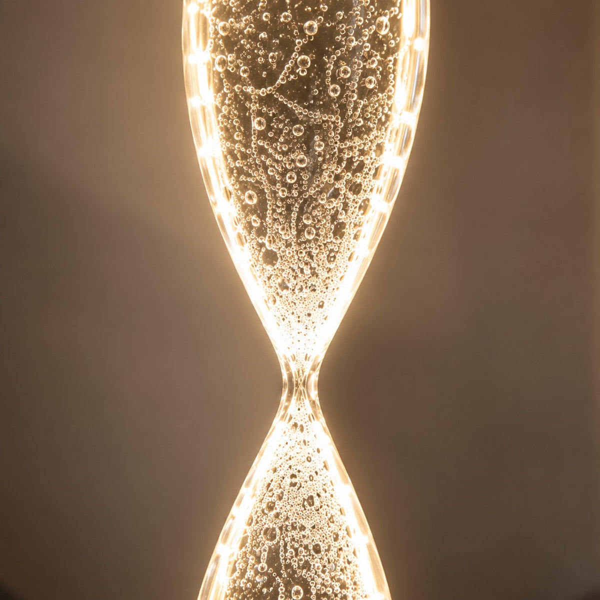 Luxury Hanging Light L1 – Modern Twisted Glass LED Pendant Light